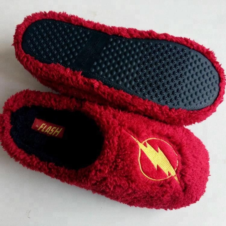 Новые Стильные домашние тапочки из полиэстера с вышивкой и мехом