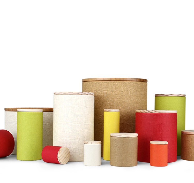 картонный цилиндр. бумажные крышки для свечей. подарочная коробка черная. упаковка цилиндрической формы. упаковка цилиндрической формы.