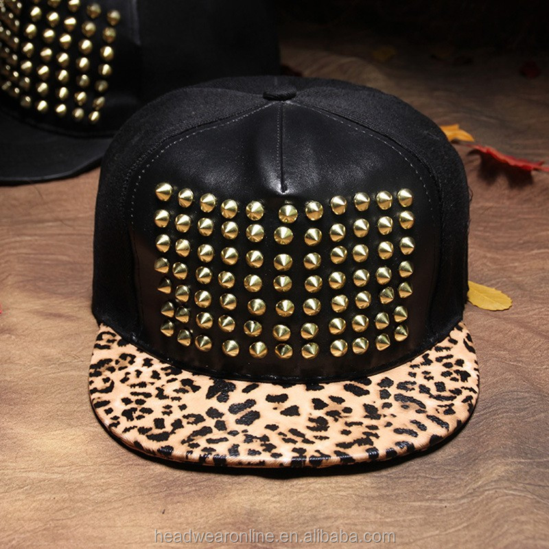 Men and womenStyle Fashion Printed Brim Metal Rivet Snapback Cap