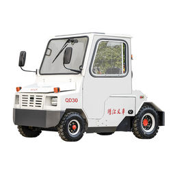 Electric towing tractor FOR CARGO LUGGAGE AIRPORT