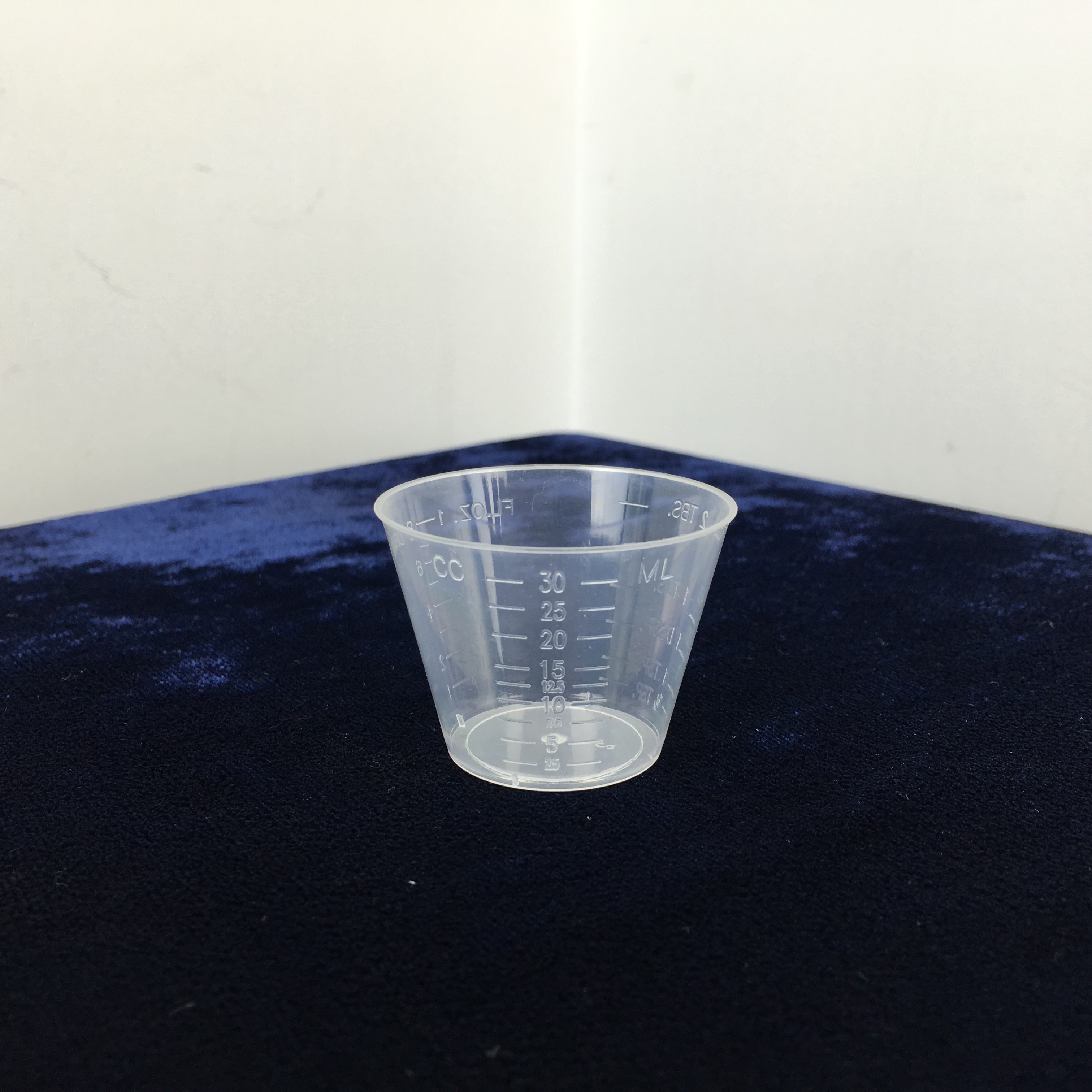30 мл 1 унция Одноразовые Пластиковые мерные чашки (мерные чашки ПП)