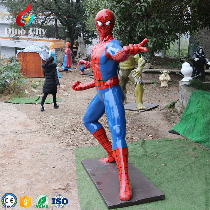様々なアクションをカスタマイズできる等身大スパイダーマン像モデル