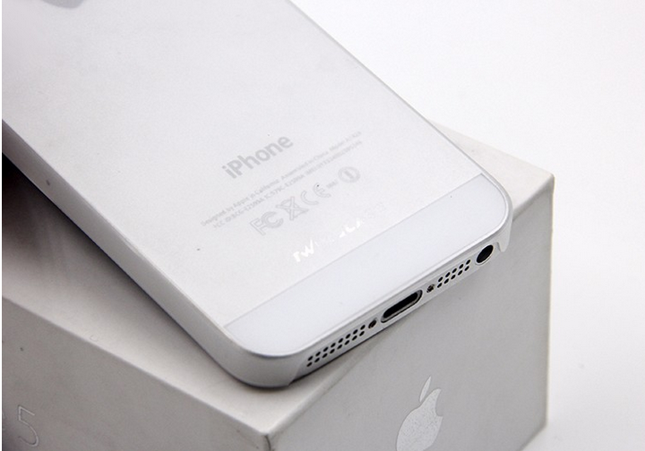美丽的手机后盖超薄设计案例为 iphone se