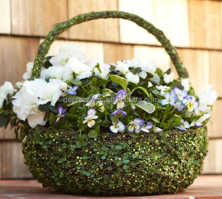 Корзина из натуральных зеленых цветов