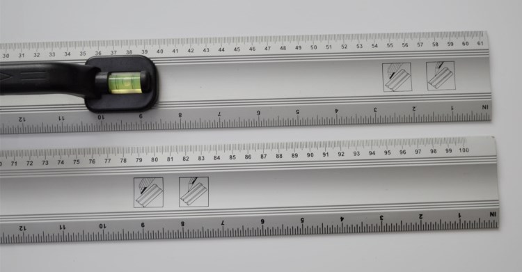 60cm/24" & 100cm/40" Metal Cutting Ruler with Level and Handle