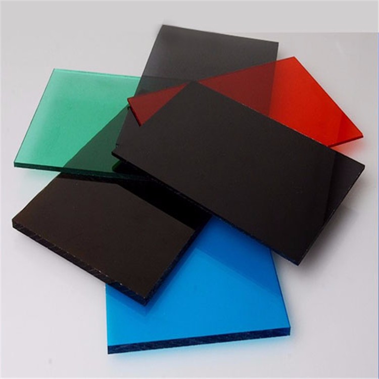 Листовой пластик цветной многослойный. Листовой пластик цветной многослойный. Поликарбонат мп-20х1100 прозрачный. Монолитный поликарбонат полигаль. Монолитный поликарбонат 4мм (1250*2050).