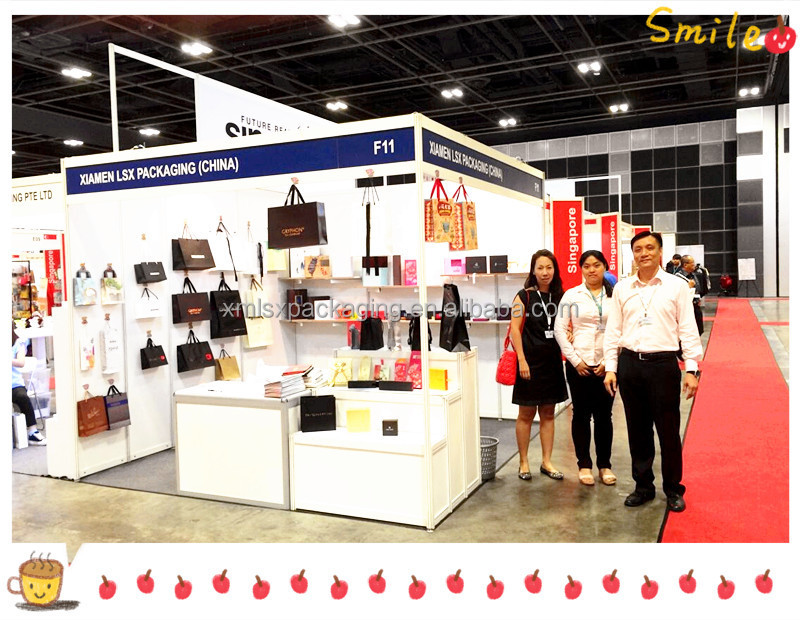 small paper box making machines / BLACK MAGNETIC CLOSURE GIFT BOX lid and ba<i></i>se box