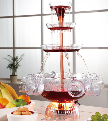 派对喷泉与杯子塑料住房