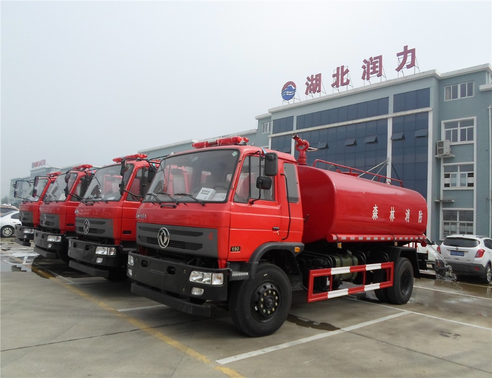 Пожарная машина Dongfeng