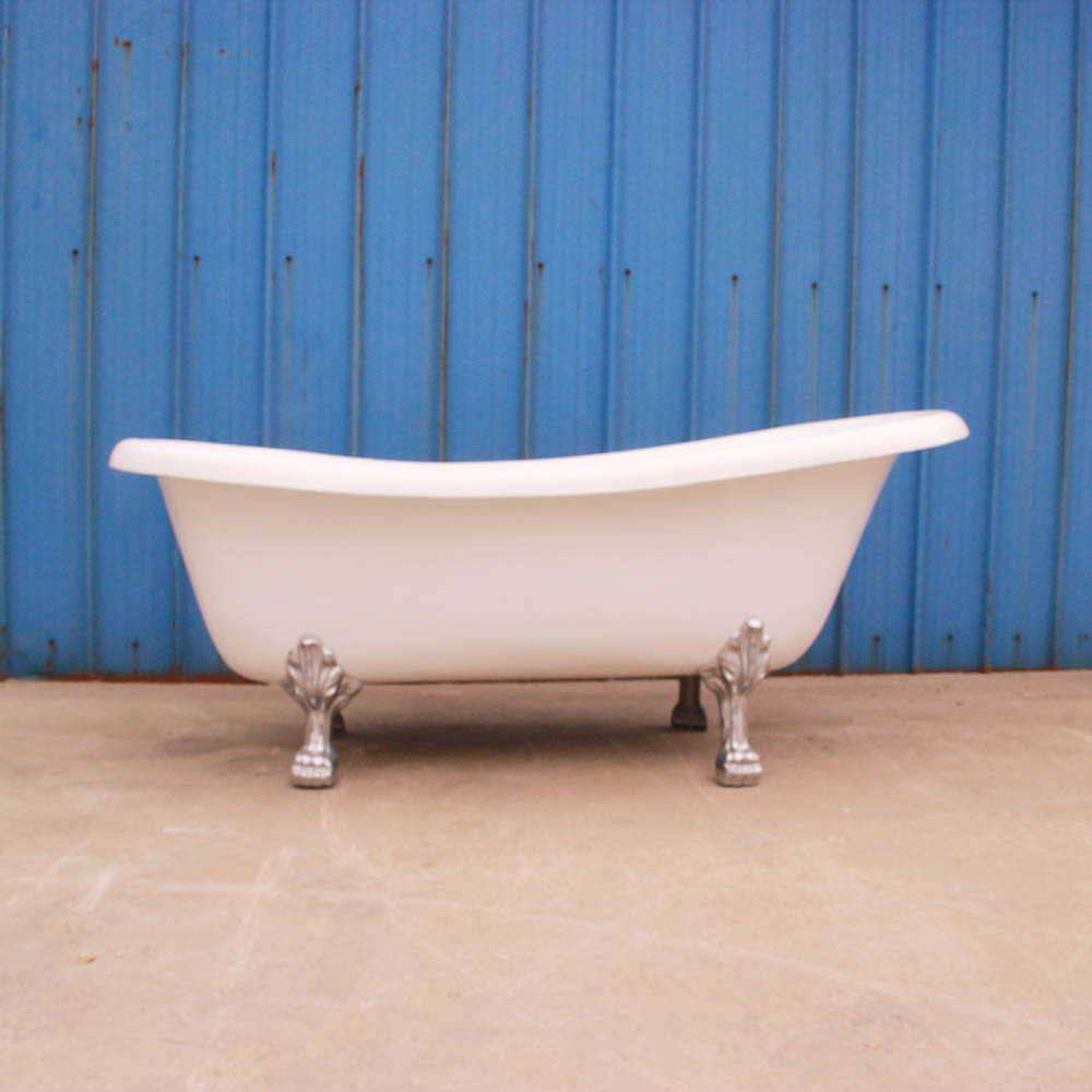 Slipper Freestanding Cast Iron Bathtub With Faucet Lion Feet For