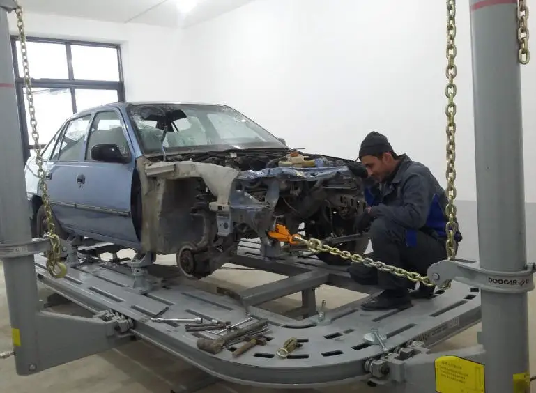 Design car workshop and provide full set equipment and on line install support