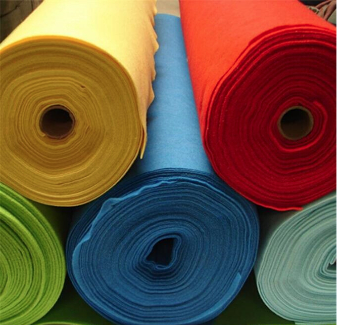 Фетр самоклеющийся. Иглопробивное полиэфирное полотно. Прокладочный материал для упаковки. Pp spunbond nonwoven fabric. Нетканый синтетический материал.