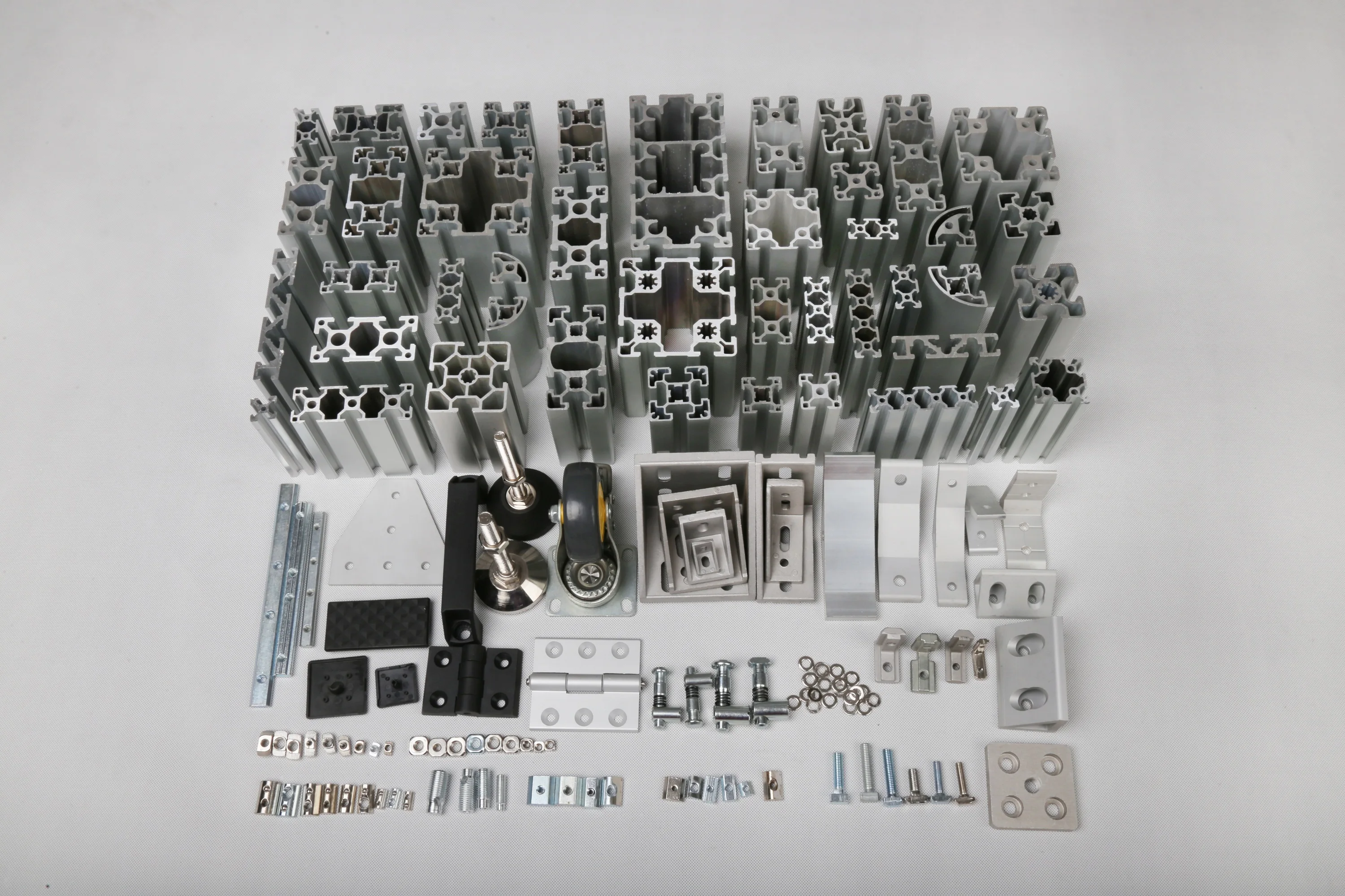 4040 4080 systèmes de encadrement T de l'extrusion T8 en aluminium rainent 2 industriels