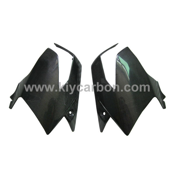 Боковая крышка карбонового бака для мотоцикла Suzuki GSR 600