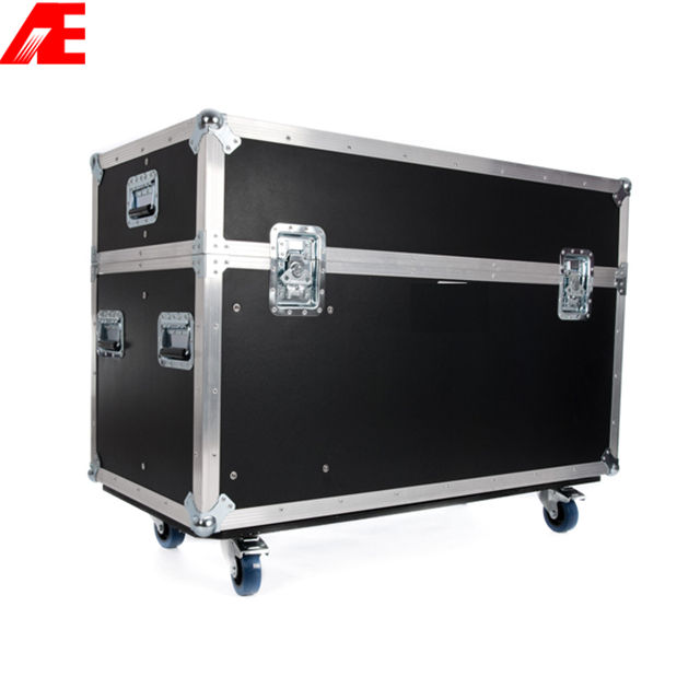 small flight case on wheels