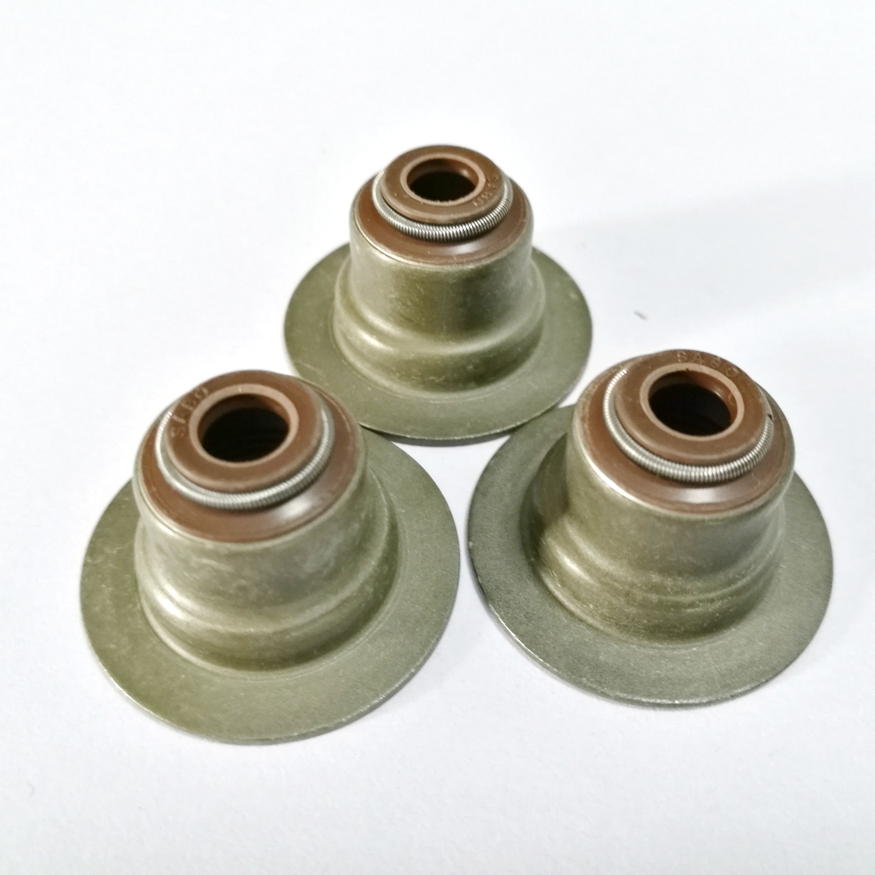 Viton Valve Stem Seals 90410741 For Suzuki Forenza Reno Amigo Optra Nubira 16Pcs