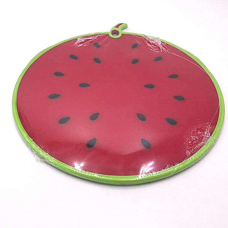 Kitchen tools plastic chopping board fruit cutting board anti-slip watermelon shape cutting board