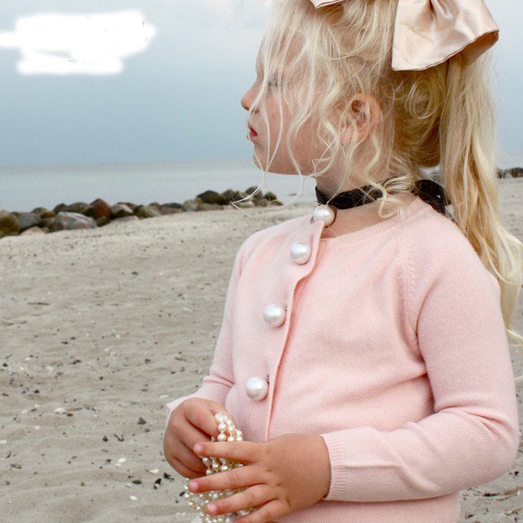 ZZ0095 Spring new children's wear girl knitted cardigan princess round neck pearl jacket