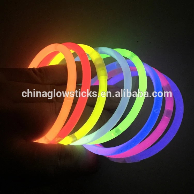Weddecor 8 Pollici Bastoncini Luminosi Festa Confezioni Braccialetti Collane Neon Luce Fluorescente 50 Pezzi Brilla Al Buio Divertente Festa Accessorio - multicolor, 300pcs