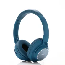 computer with headphone