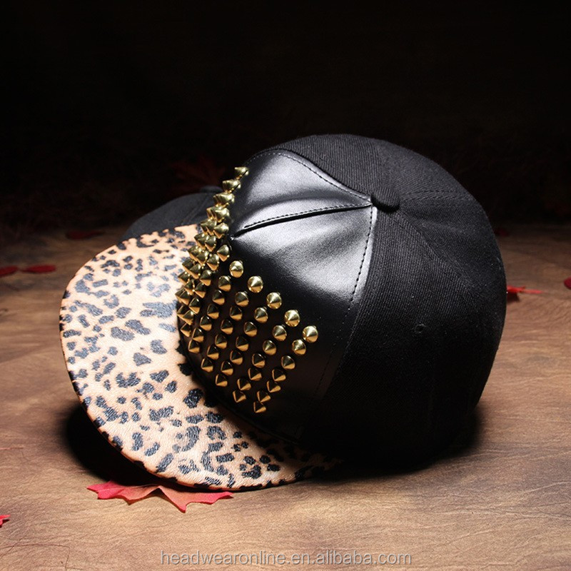 Men and womenStyle Fashion Printed Brim Metal Rivet Snapback Cap