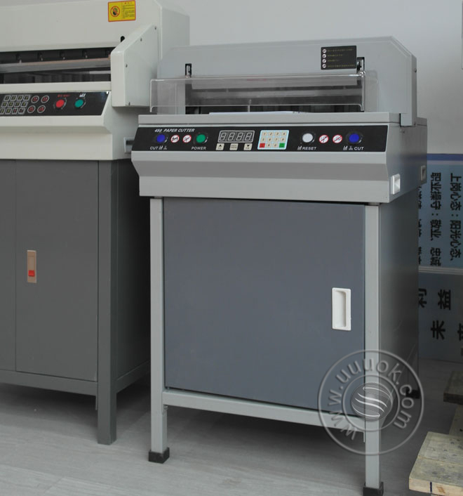 A3サイ✖︎4 A4×5 ペーパー切断機A4 & A3サイズポンプ付きモーター & PLCコア