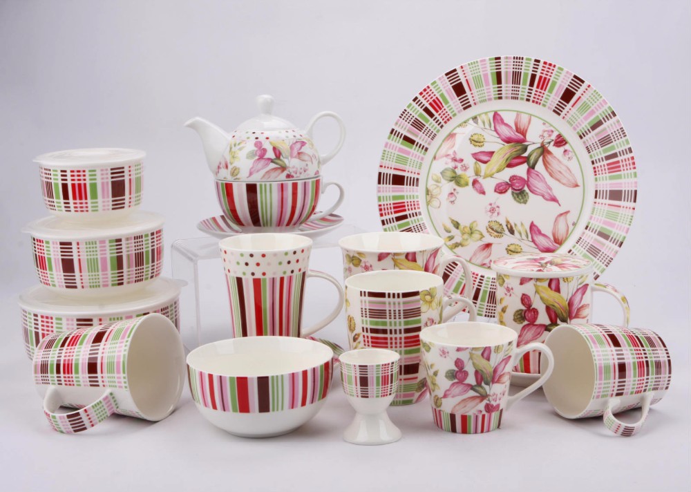 Eco Friendly Country Style Elegant Ceramic Dinnerware Set For Decoration
