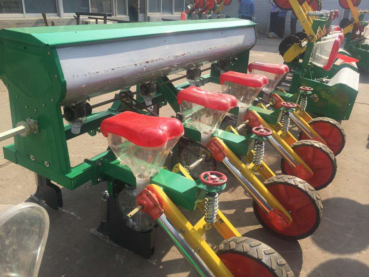 2byf-4 行玉米播种机