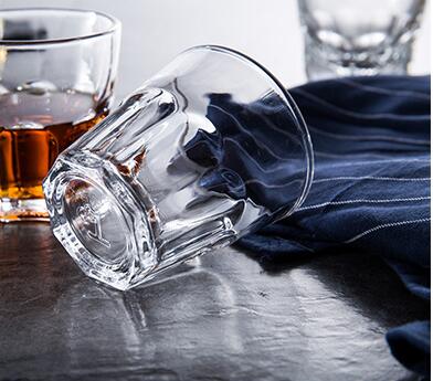 Wholesale Custom Logo Octagon small whiskey glass cup