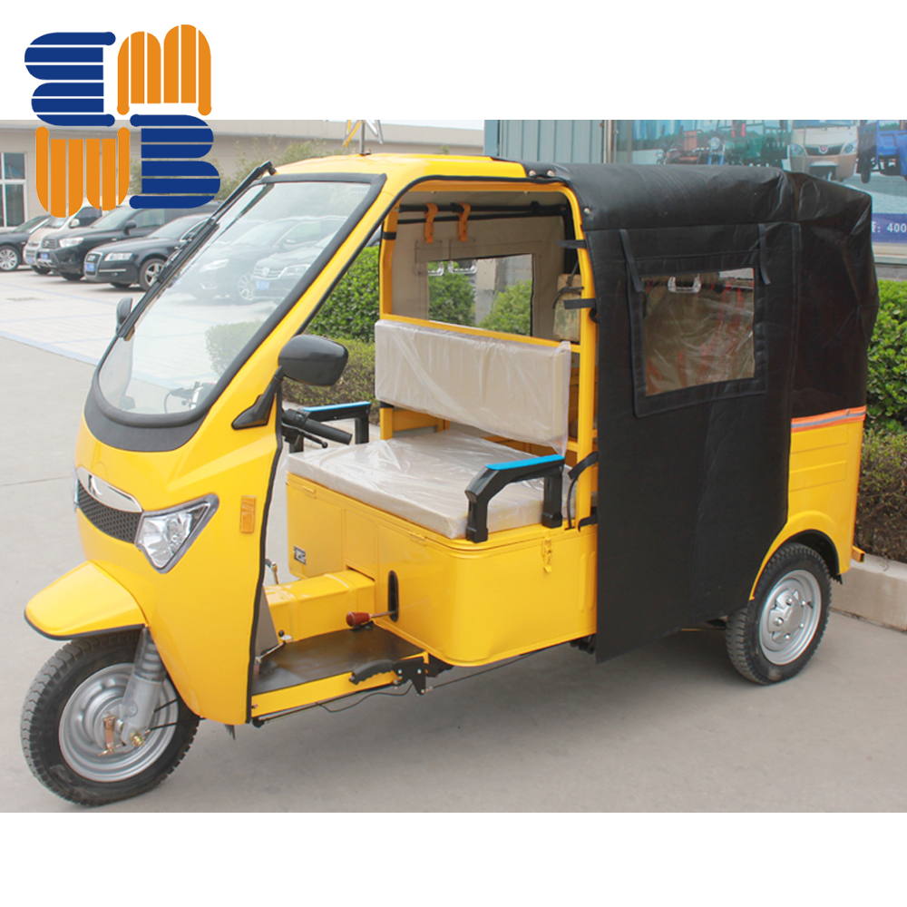 Грузовые трициклы 2022. Трицикл китайский бензиновый. Трицикл пассажирский. Трициклы с кабиной пассажирский. Кабинный мотоцикл.