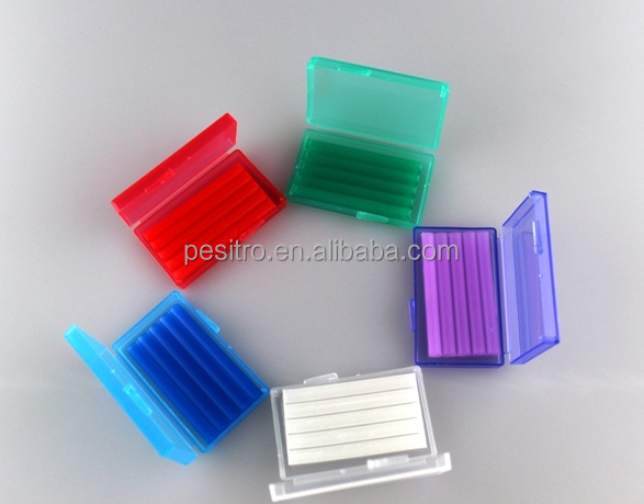 Ортодонтические скобы различных цветов и вкуса, воск для облегчения воска для пациента на стоматологии