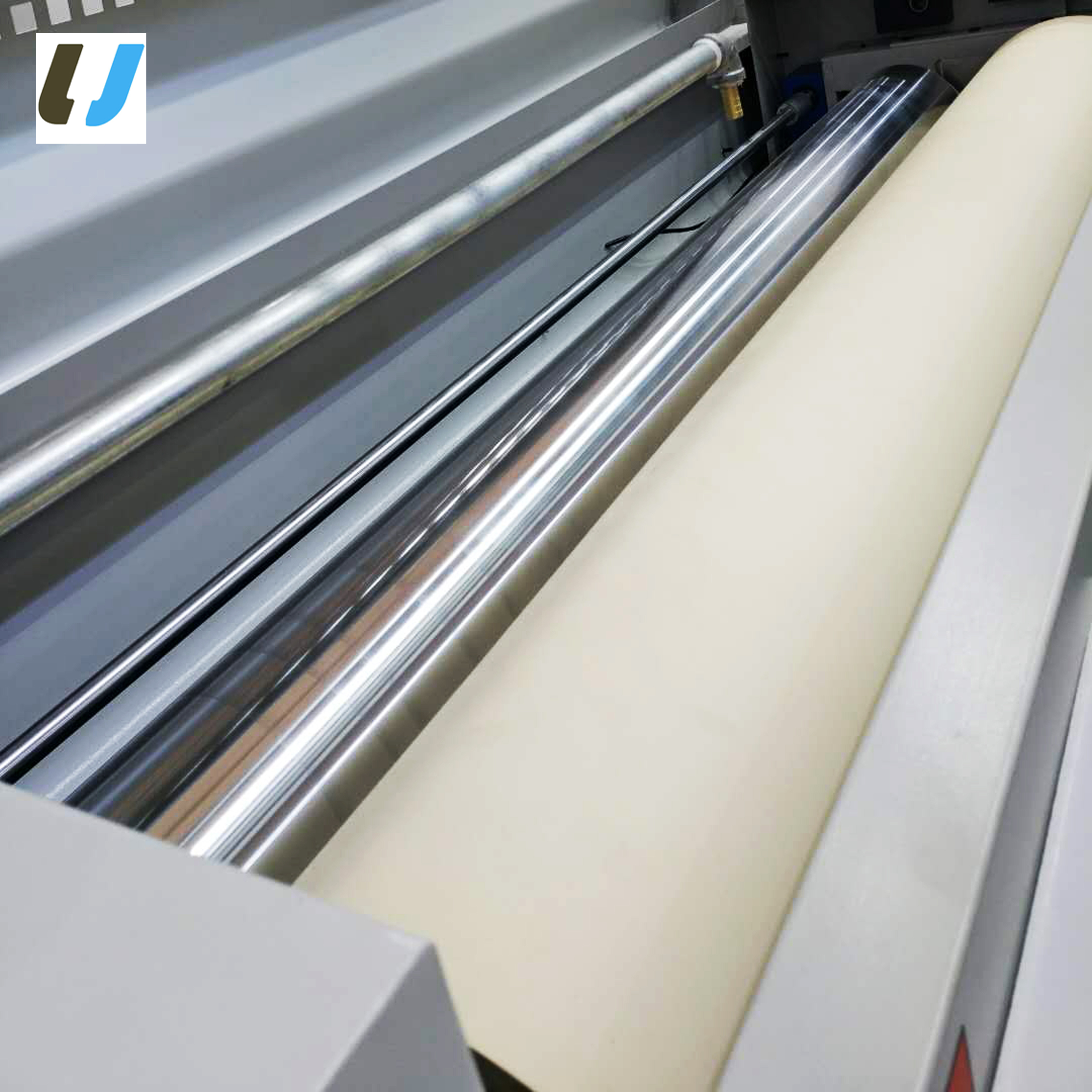 EPDM резиновый ролик для покрытия пола машины