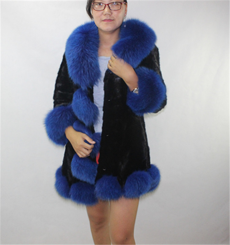 2018 Fashionable women Natural Mink Fur Coat with real fox fur collar