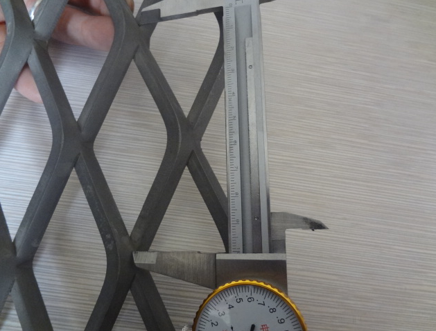 Building Material Expanded Metal Mesh For Decorative Wall Mesh Fence Screen