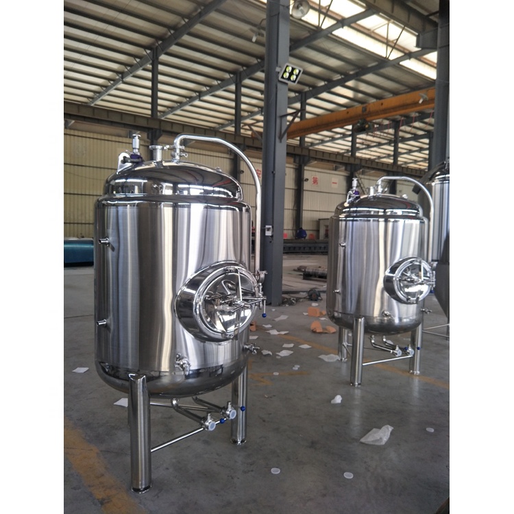 Емкость для хранения алкоголя объемом 500 л