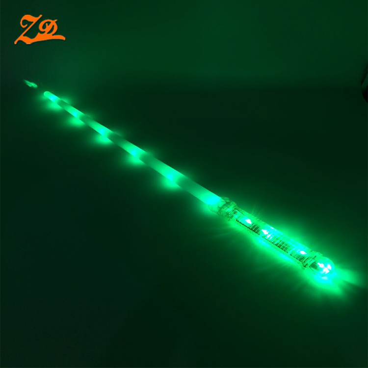 Оптом мигающий красочный детский пластиковый светодиодный меч