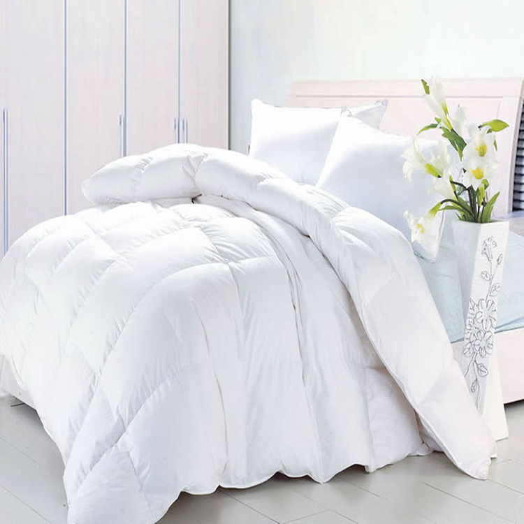 Factory quilting washed white goose feather filling down quilt