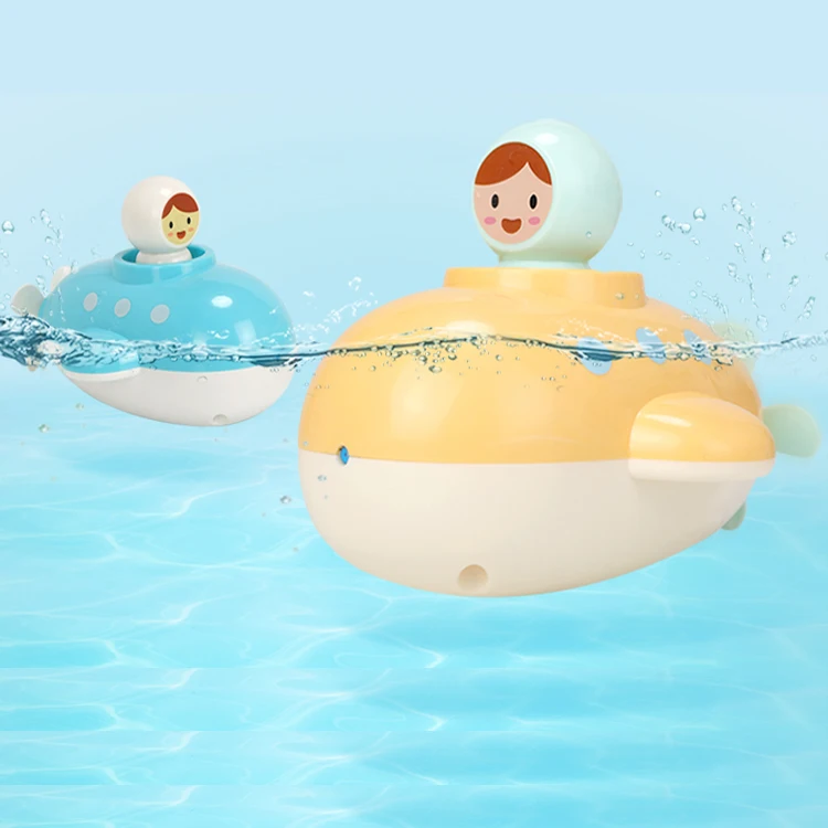 Пластиковые игрушки для подводной лодки