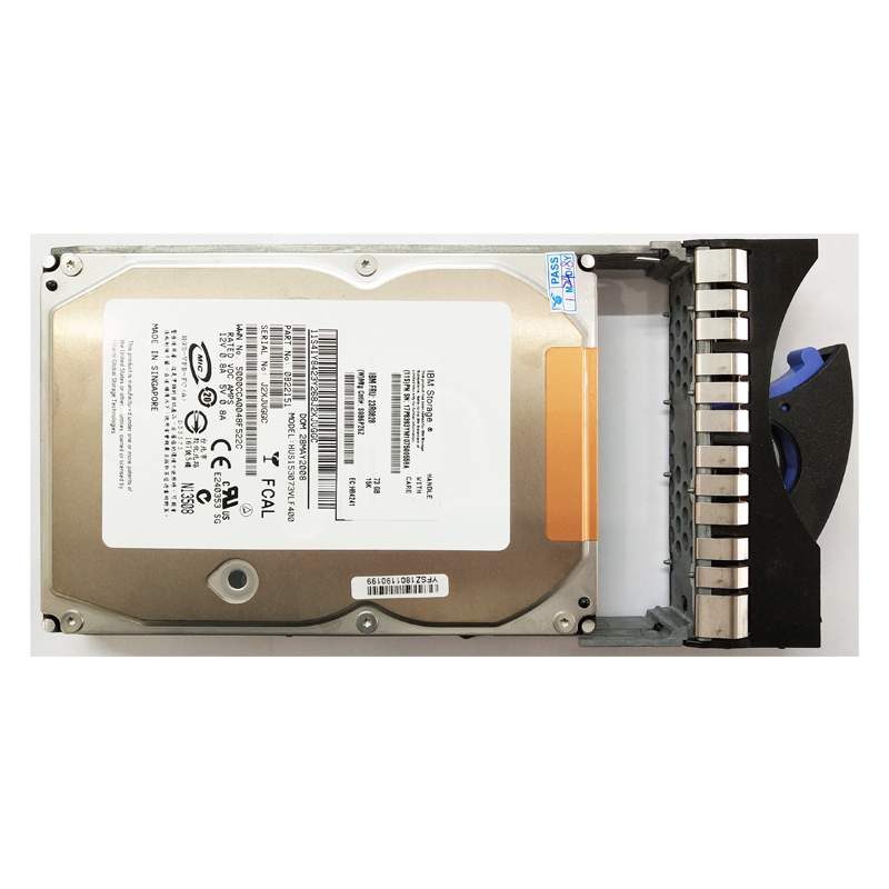 HITACHI HDD 300GB FC 15K 4GB//S 3.5 HS
