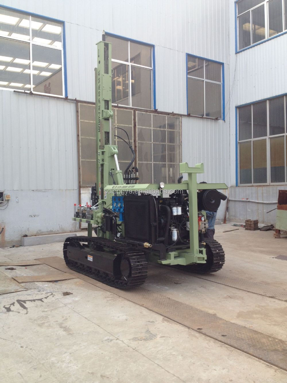 小型螺旋钻机太阳能螺旋桩钻机 mz130y-2 制造商