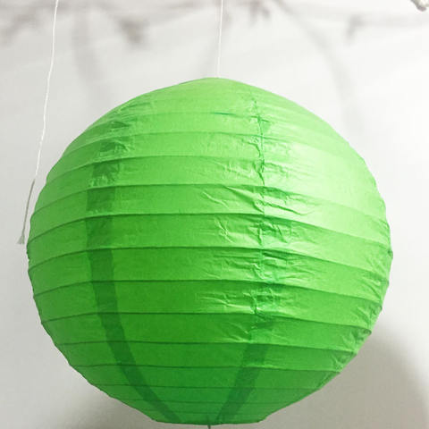绿色纸灯笼挂婚礼装饰