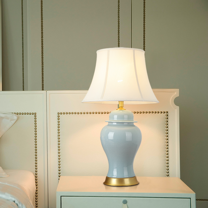 Traditional Chinese porcelain vase light ceramic table lamp with different color by handmade