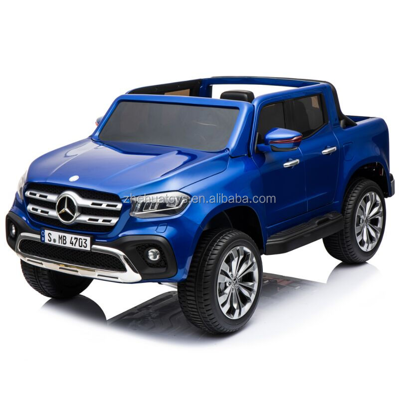 赤いライセンスメルセデスベンツXクラスピックアップトラック