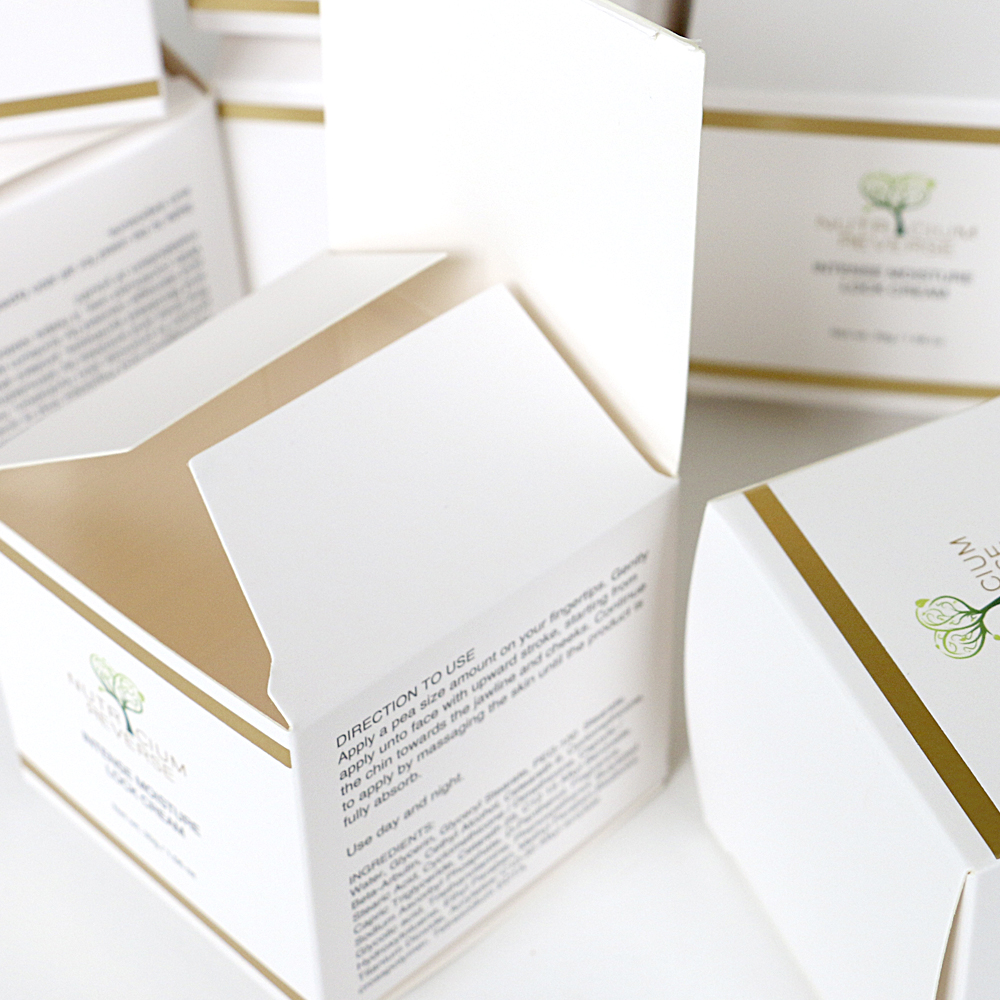 Custom Design Folding Retail Essential Oil Gift Set Packaging Box cosmetic packaging boxes