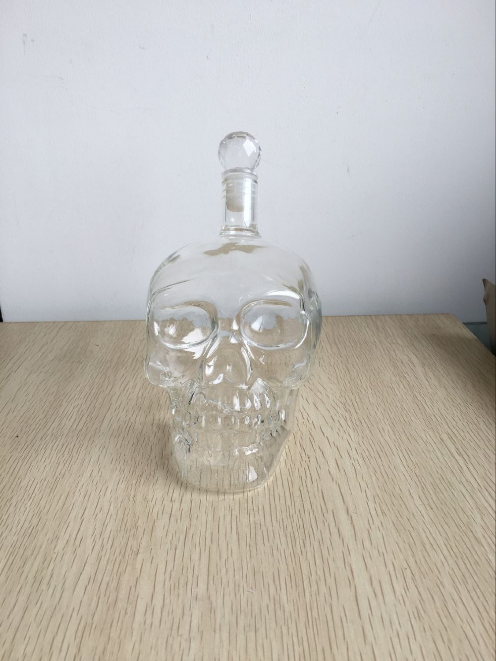 1L Crystal 2Skull whisky decanter With crystal stopper.