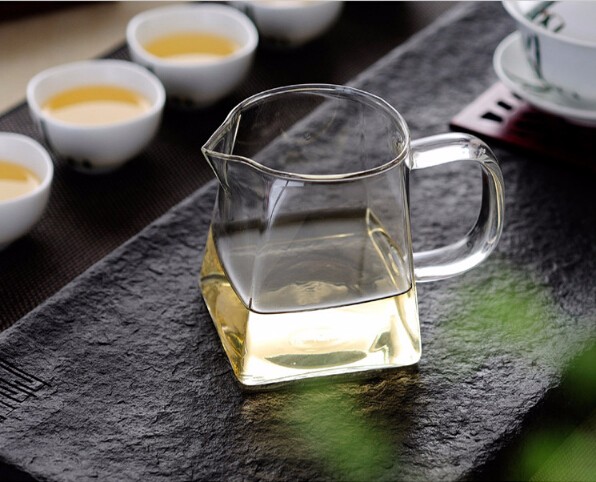 clear glass hot water glass pitcher with handle borosilicate glass teapot OEM size or shape