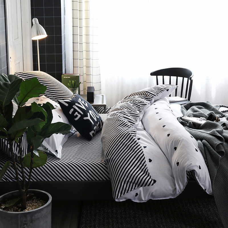 Lovely heart pattern four-piece set custom digital printed polyester bed sheet set queen size bedding set