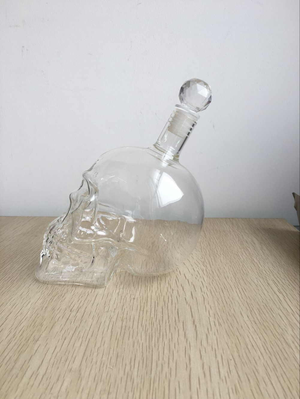 1L Crystal 2Skull whisky decanter With crystal stopper.