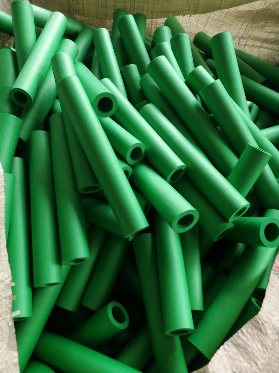 橡胶泡沫海绵管 nbr epdm 耐热绝缘泡沫软管