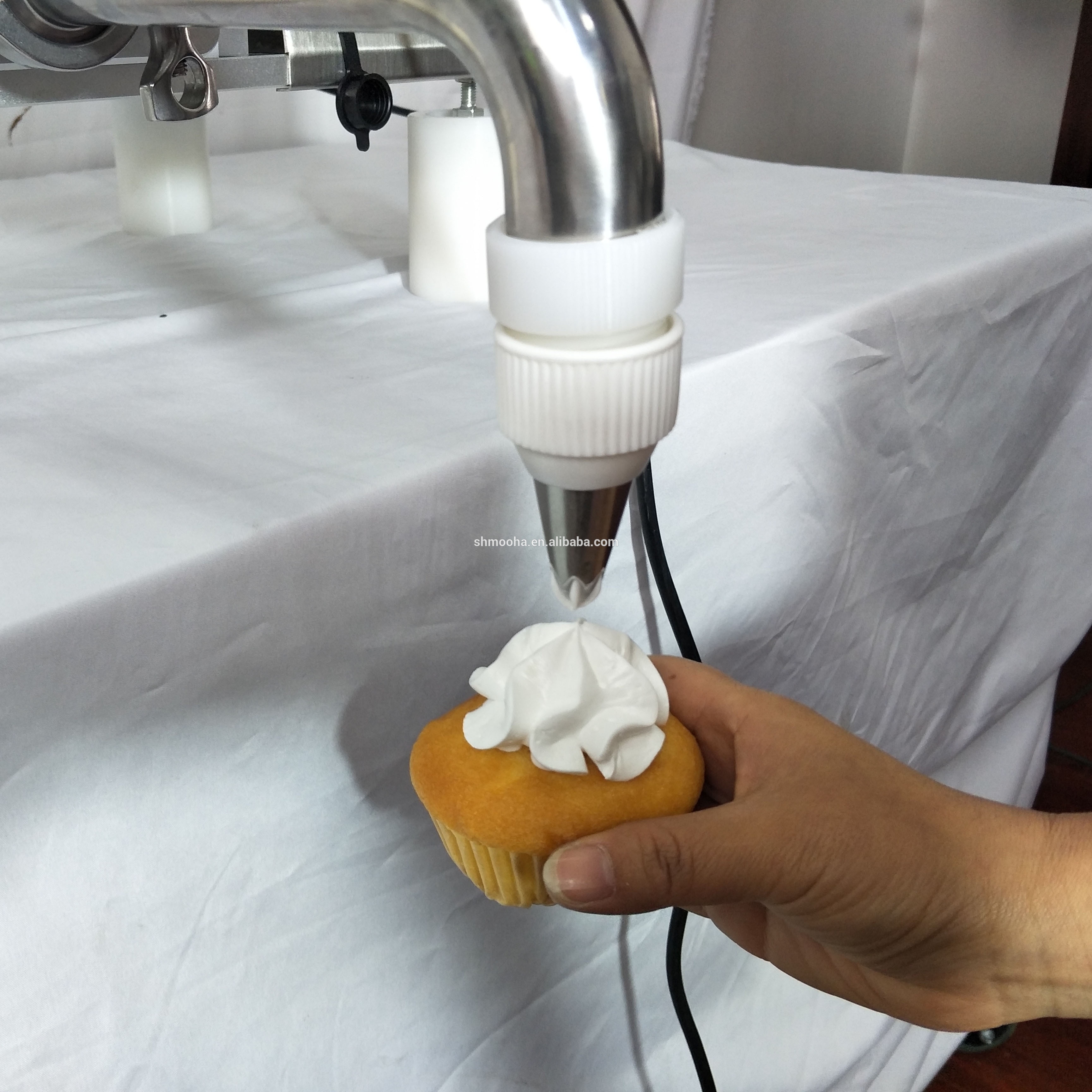 Отличное качество машина для наполнения хлеба многофункциональная машина для наполнения хлебобулочных изделий другая машина для закусок наполнитель крема